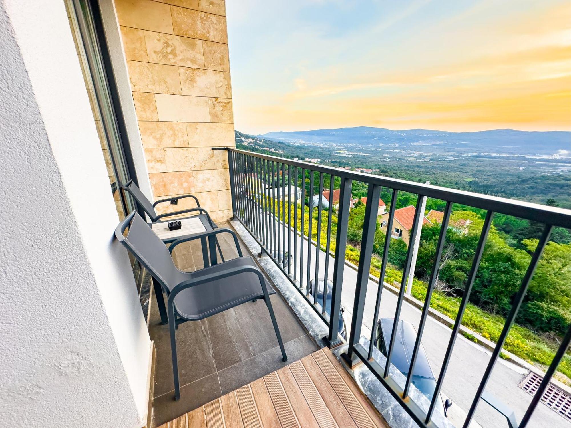 Bayview Hills Luxury Residences ティヴァト エクステリア 写真